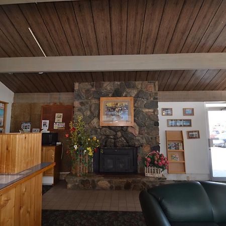 Motel Dude & Roundup West Yellowstone Esterno foto